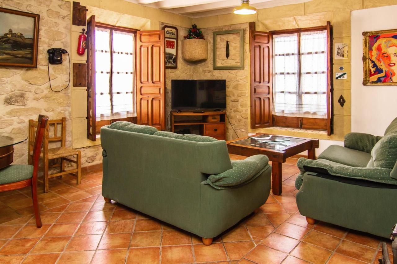 Casa Rural "Dona Martina" Elche de la Sierra Exterior photo